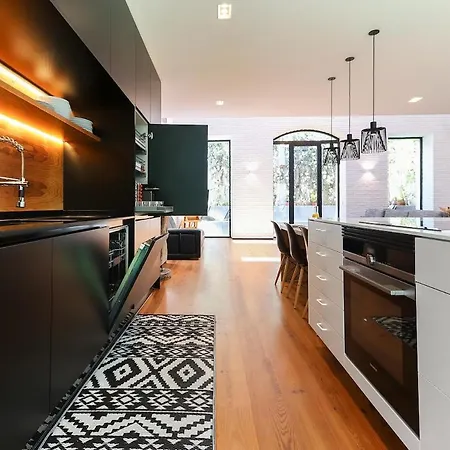 Luxury Loft In Apartment *