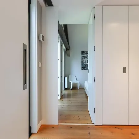 Luxury Loft In Apartment *